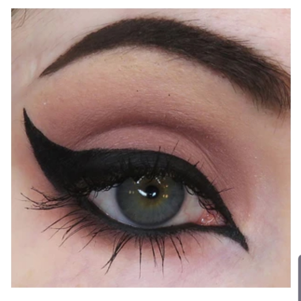 BANDIT- Concrete Minerals eyeshadow